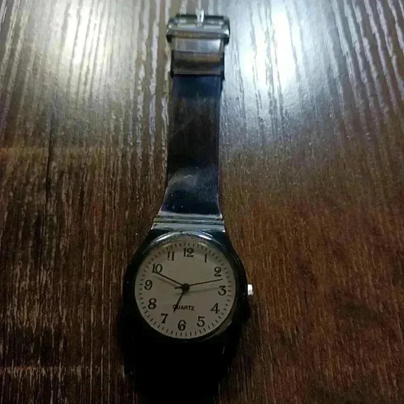 Transparent black watch - Picture 2 of 5